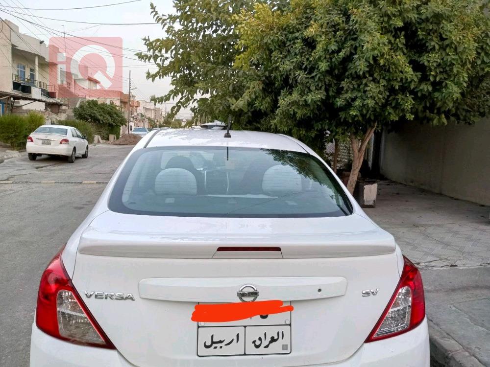 نیسان ڤێرسا